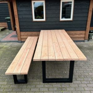 Stalen u poot douglas tuintafel met bank voorzijde