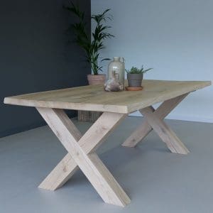 Eiken eettafel met eiken X onderstel