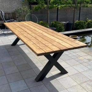 Tuintafel met X poot zwart