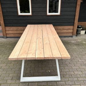 Douglas tuintafel witte trapeze poot voorzijde