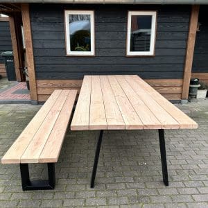 Douglast tuintafel onbehandeld nop onderstel